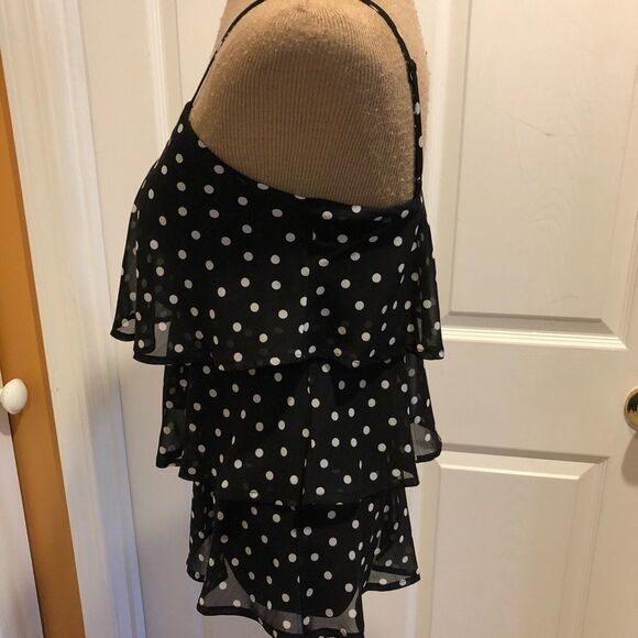 CANDIE’S black and white top ***3 for $25*** - Picture 4 of 7